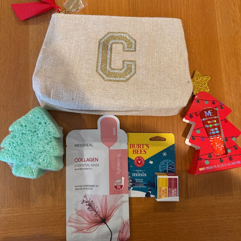 Clarinet cosmetic bag with goodies inside